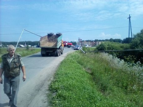 В Талице «КамАЗ» повредил газопровод